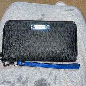 Black and grey Michael Khors Wallet